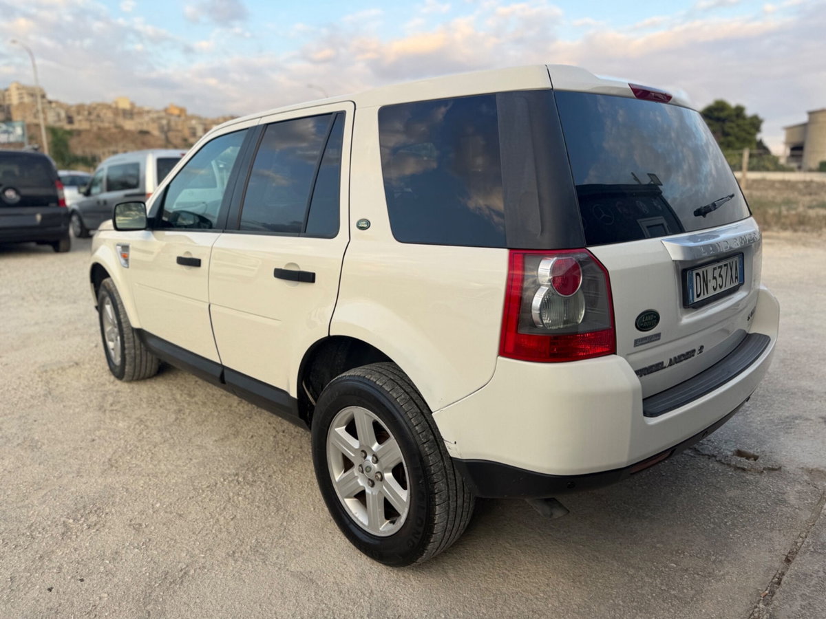 Land Rover Freelander 2.2 TD4 S.W. E (7)