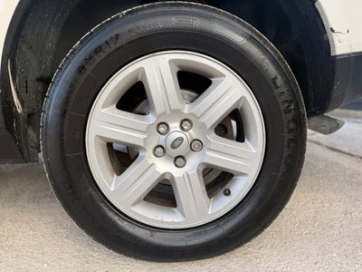 Land Rover Freelander 2.2 TD4 S.W. E (9)