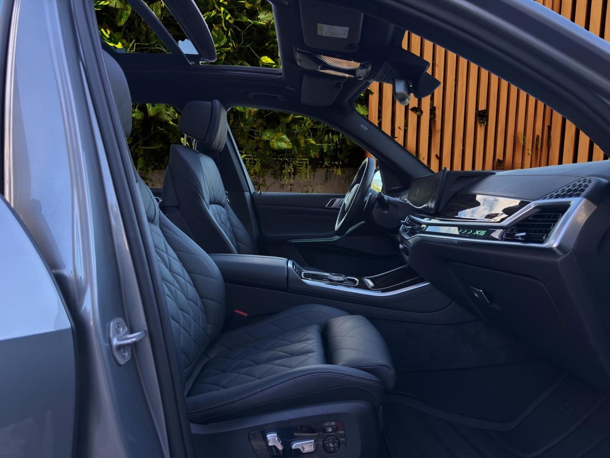 BMW X5 xDrive30d 48V Msport (17)