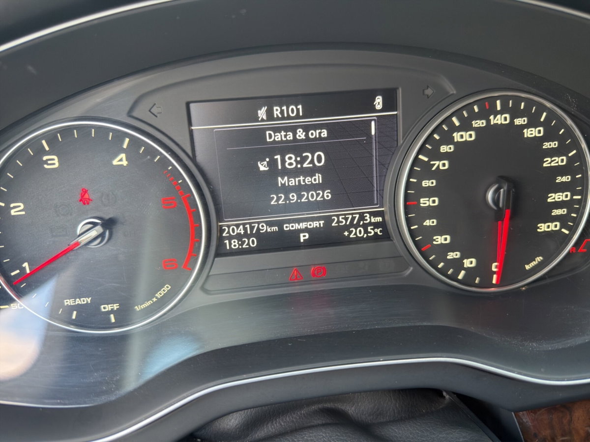 Audi Q5 2.0 TDI 190 CV quattro S tronic Business Sport (13)