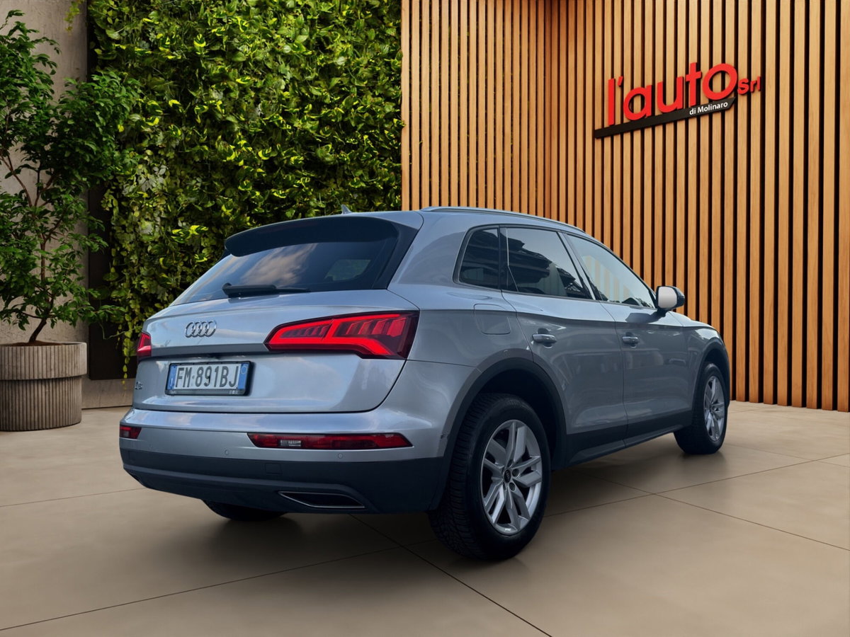 Audi Q5 2.0 TDI 190 CV quattro S tronic Business Sport (5)