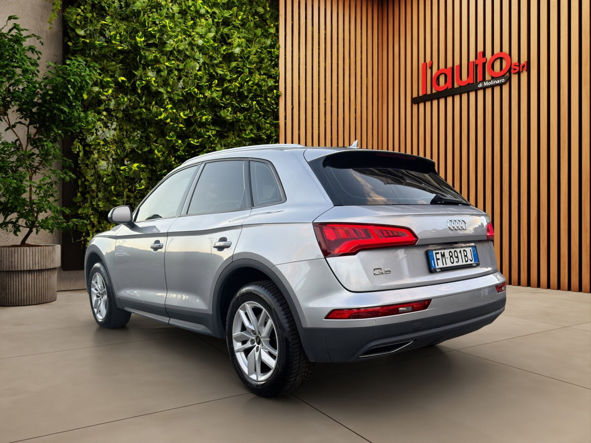 Audi Q5 2.0 TDI 190 CV quattro S tronic Business Sport (7)