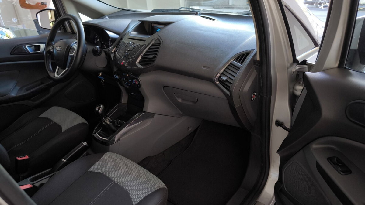 Ford EcoSport 1.5 TDCi 90 CV Titanium (16)