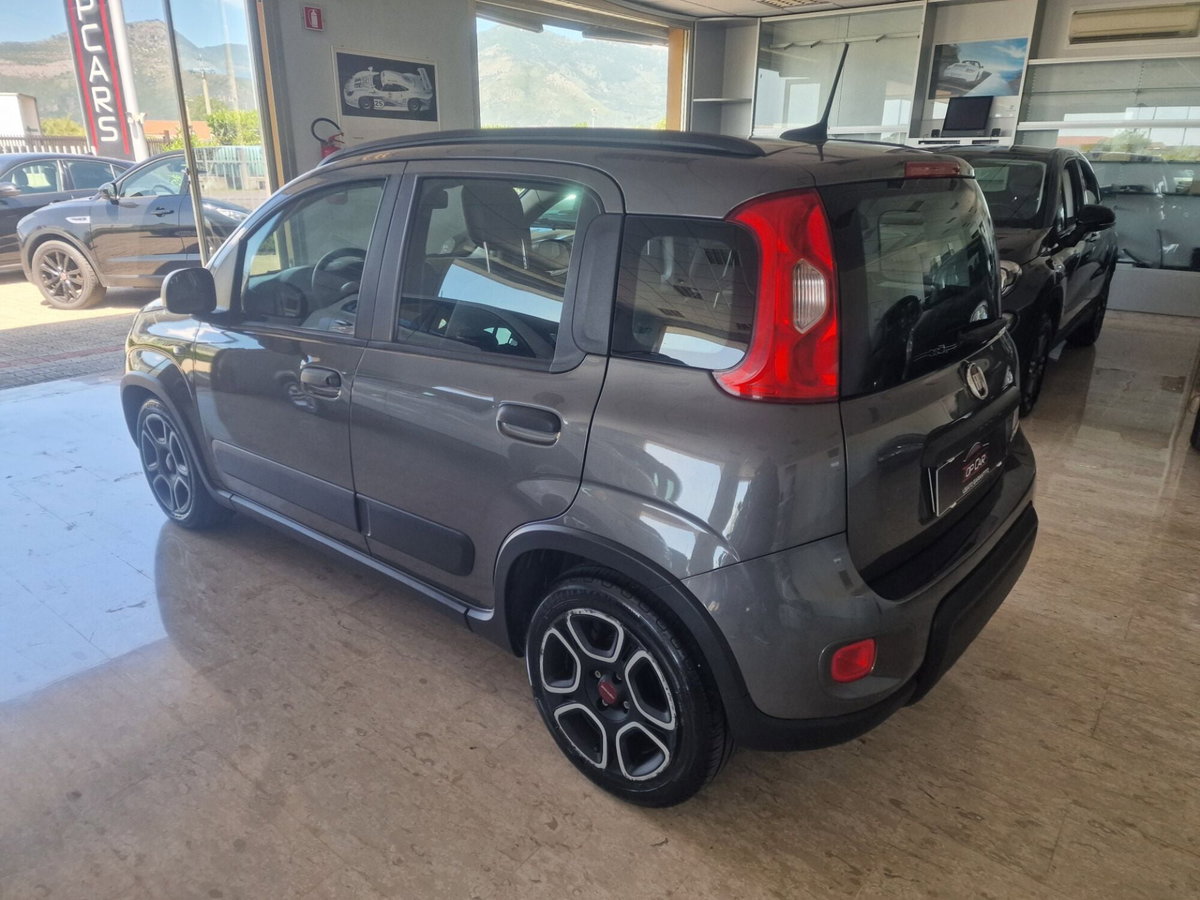 Fiat Panda 1.0 FireFly S&S Hybrid City Life (2)