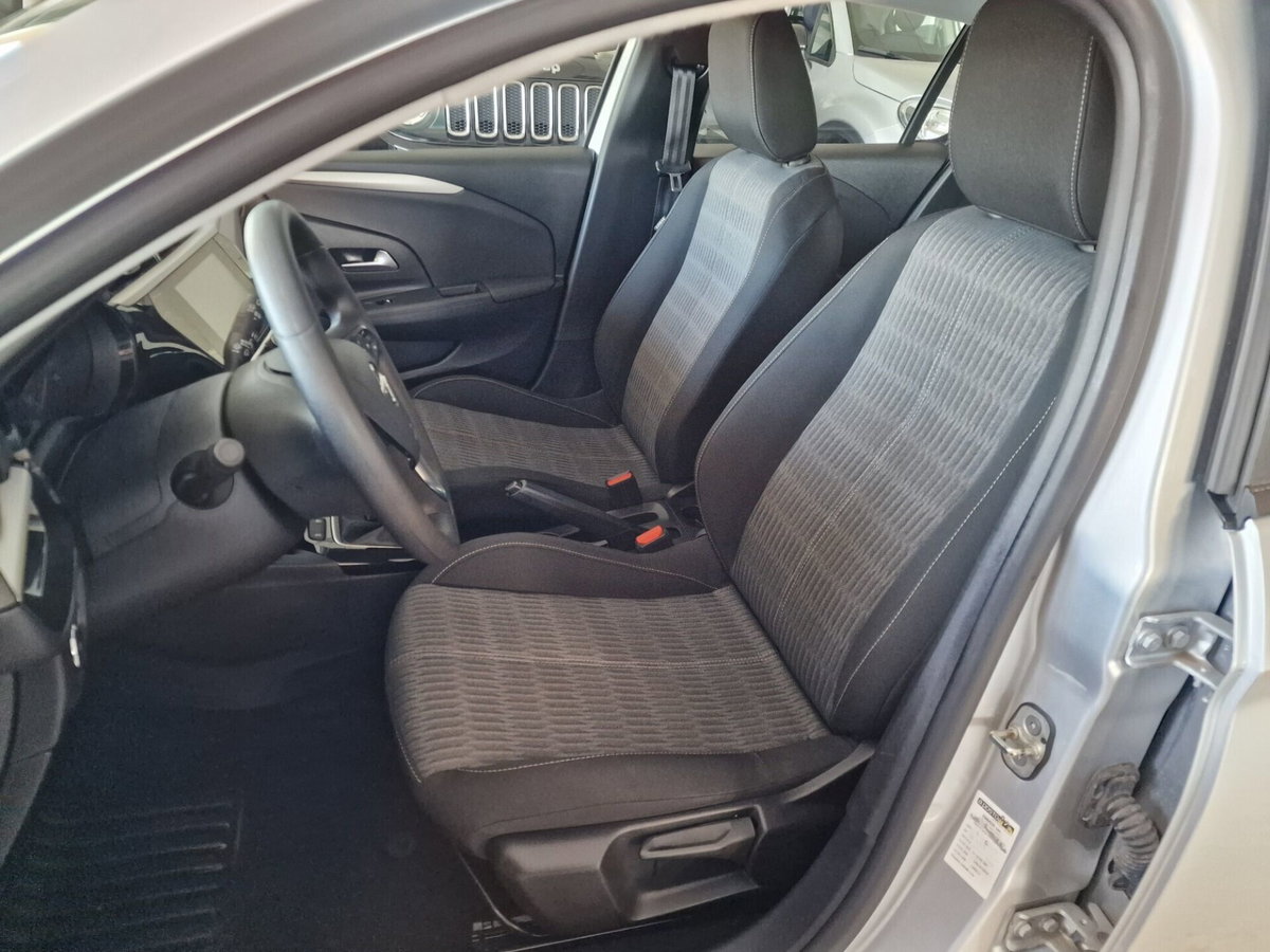 Opel Corsa 1.2 Edition (6)