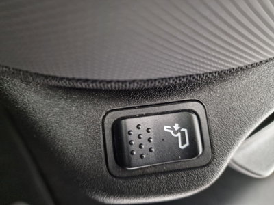 Jeep Renegade 1.6 Mjt 130 CV Limited (12)