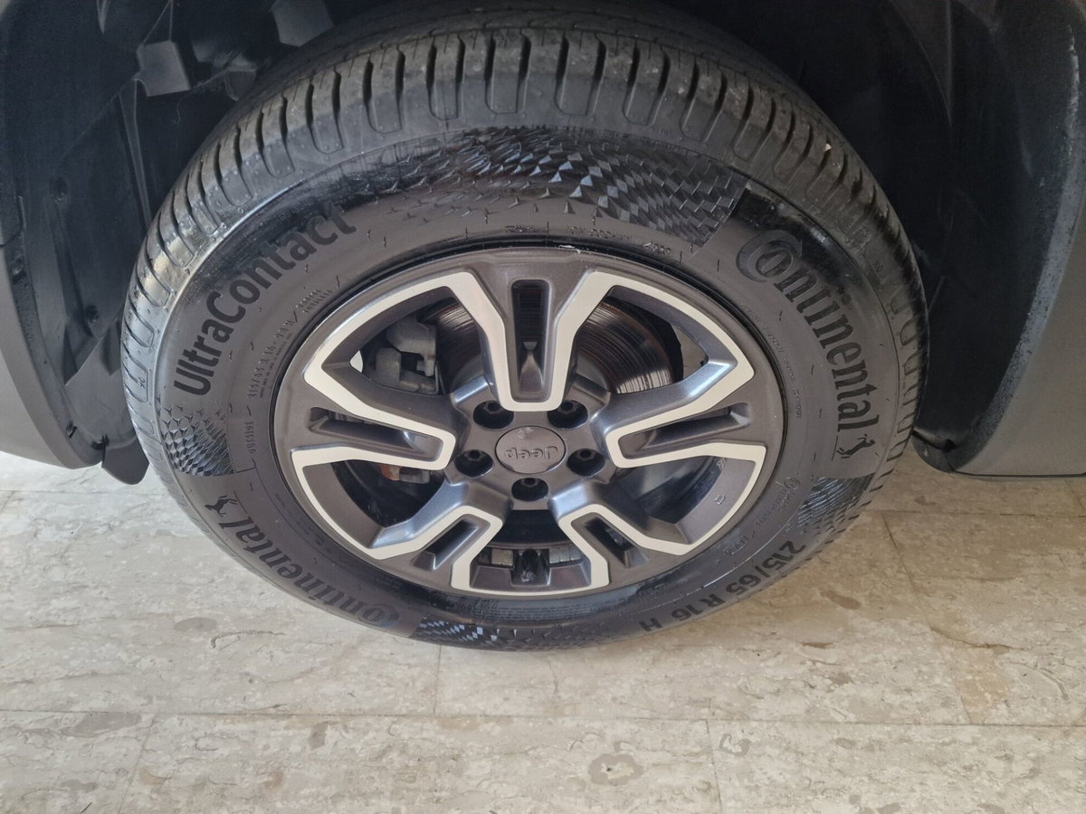 Jeep Renegade 1.6 Mjt 130 CV Limited (15)