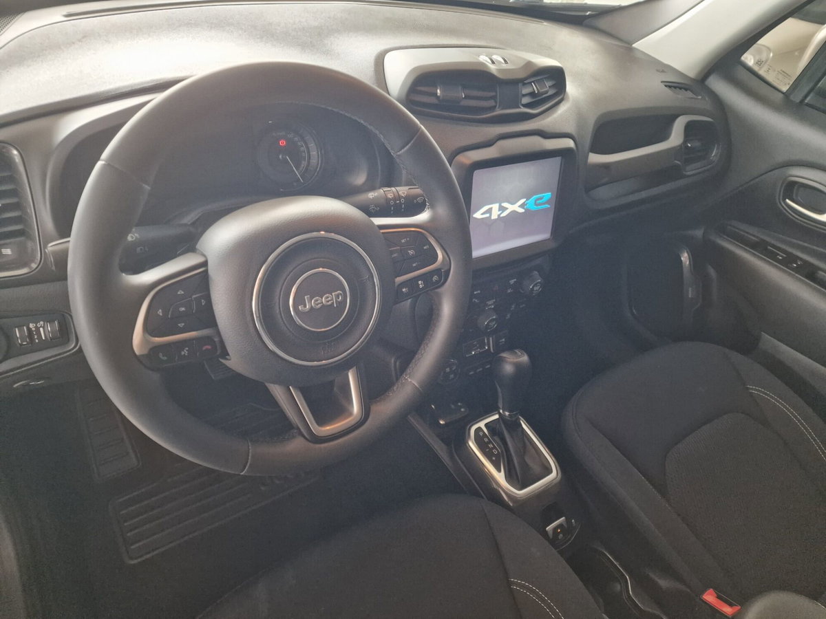 Jeep Renegade 1.3 T4 190CV PHEV 4xe AT6 Limited (7)