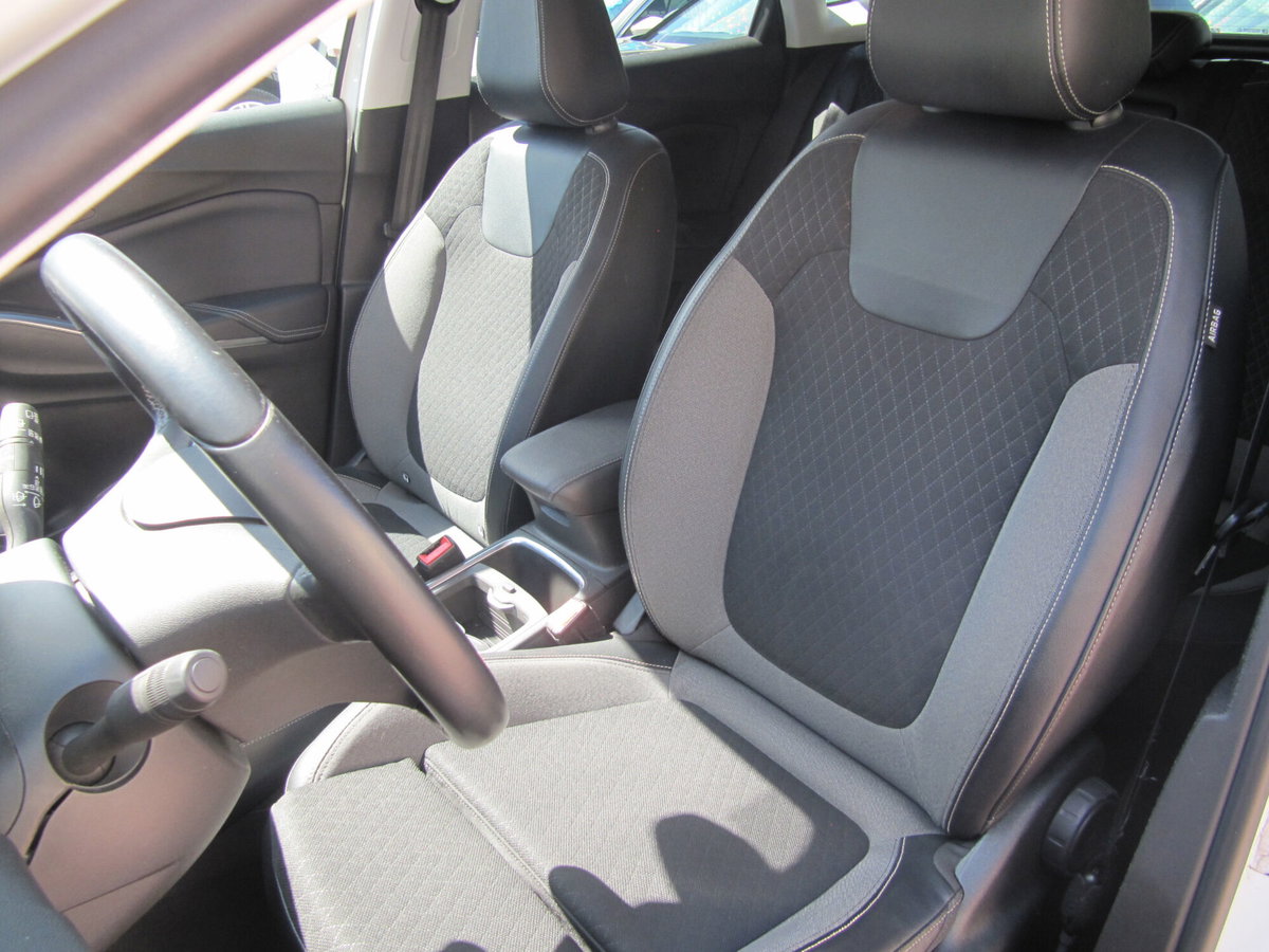 Opel Grandland X 1.6 diesel Ecotec Start&Stop Innovation (19)