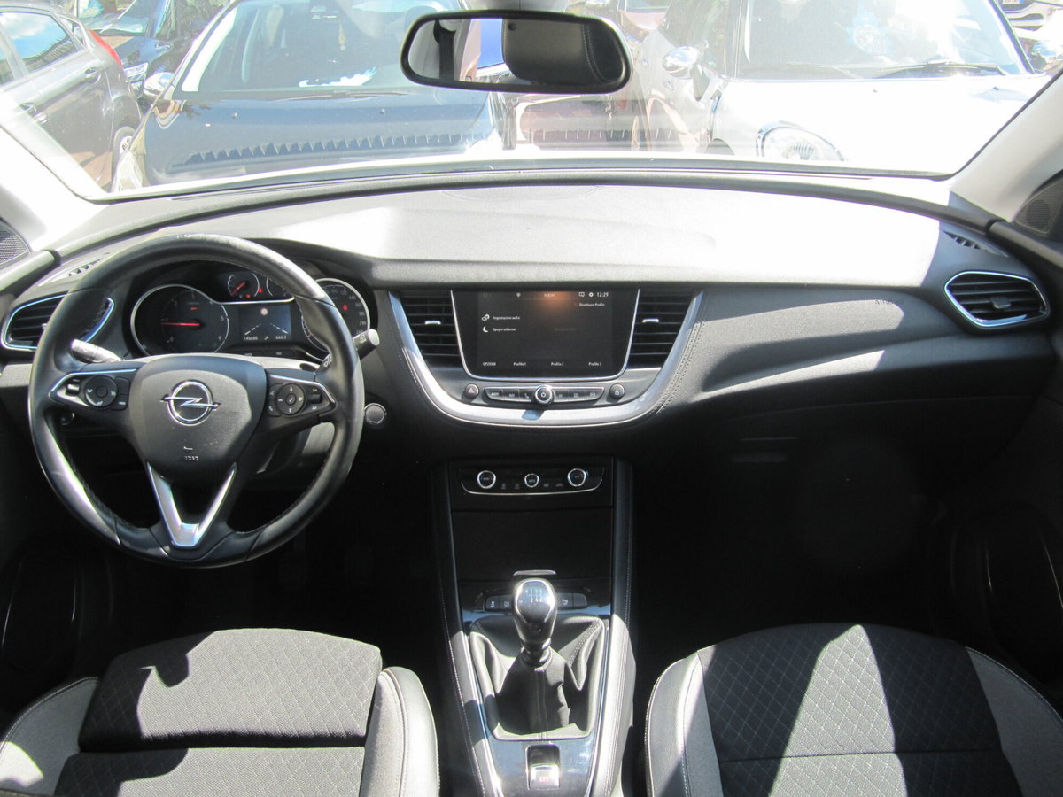 Opel Grandland X 1.6 diesel Ecotec Start&Stop Innovation (8)