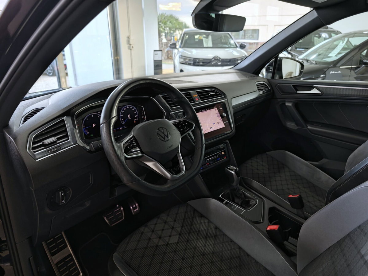 Volkswagen Tiguan 2.0 TDI 150 CV SCR DSG 4MOTION R-Line (10)