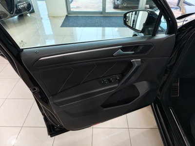 Volkswagen Tiguan 2.0 TDI 150 CV SCR DSG 4MOTION R-Line (8)
