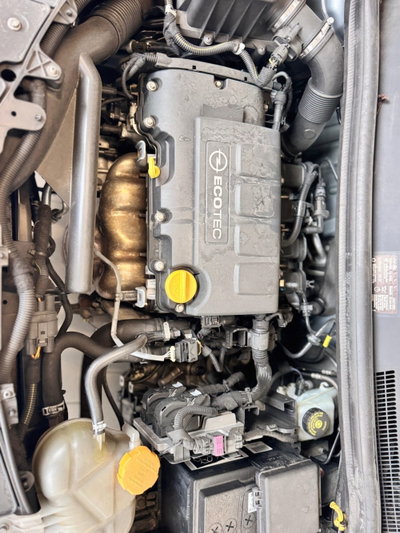 Opel Corsa 1.2 5 porte Edition (14)