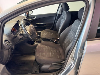 Opel Corsa 1.2 5 porte Edition (7)
