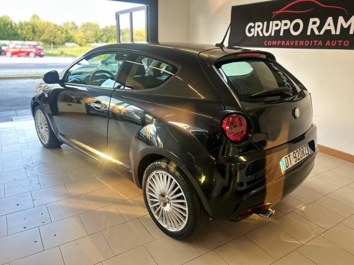 Alfa Romeo MiTo 1.4 78 CV Distinctive Sport Pack (6)