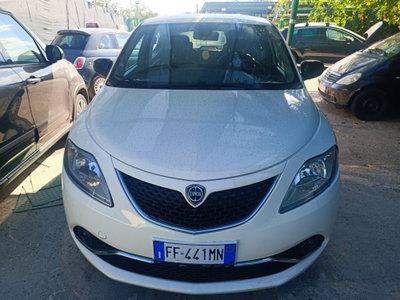 Lancia Ypsilon 0.9 TwinAir 85 CV 5 porte Metano Ecochic Gold usata