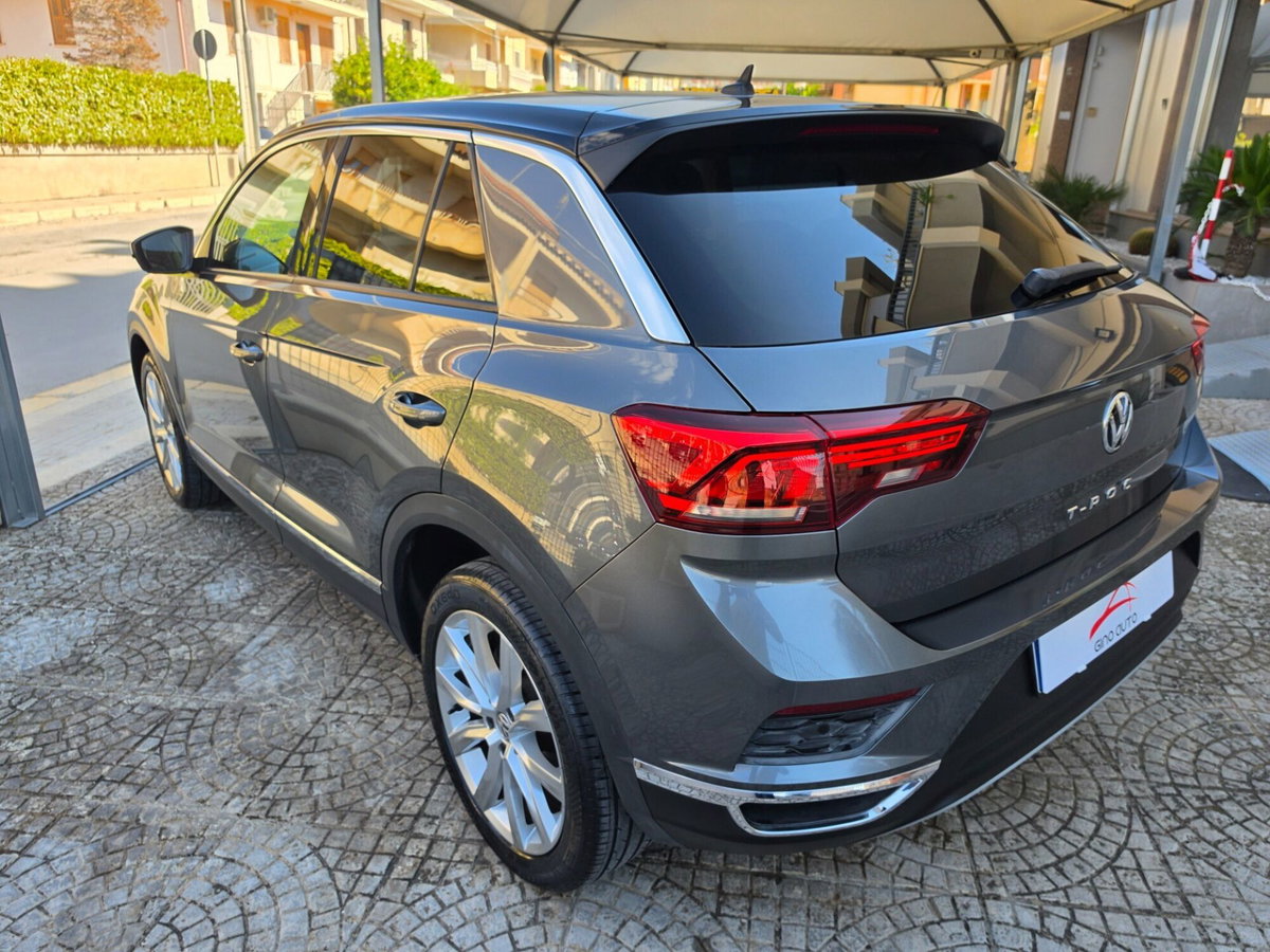 Volkswagen T-Roc 1.6 TDI SCR Advanced BlueMotion Technology (14)