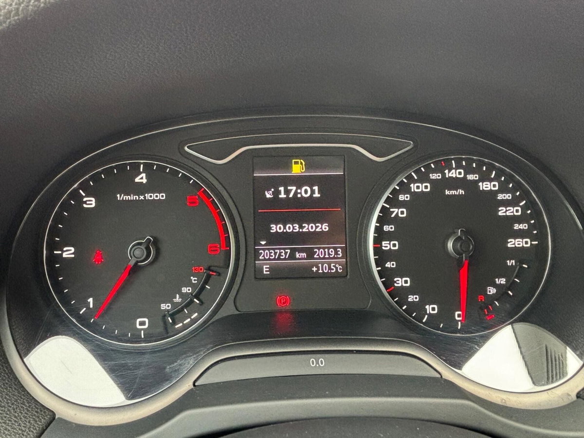 Audi A3 2.0 TDI Ambition (10)