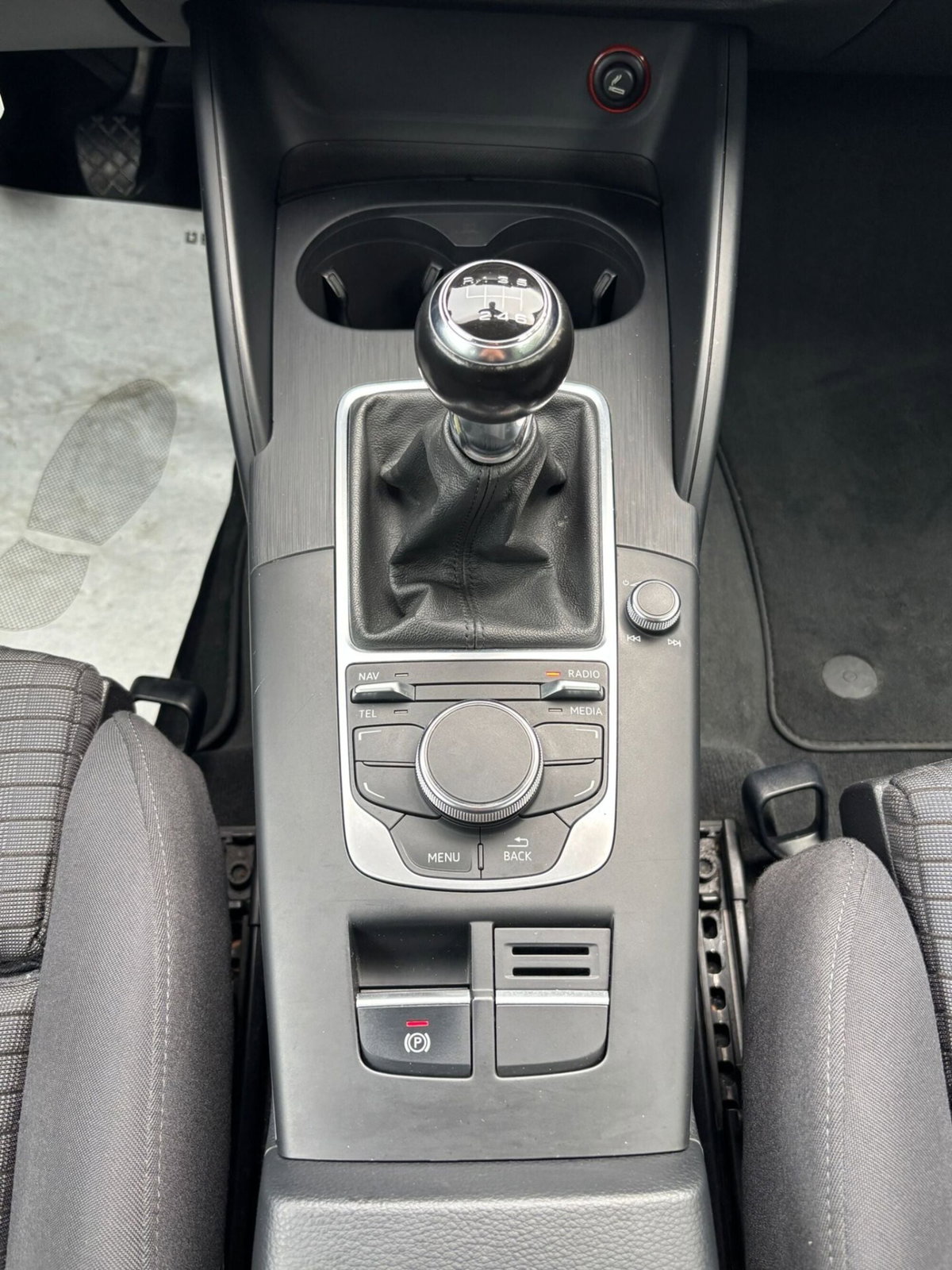 Audi A3 2.0 TDI Ambition (12)