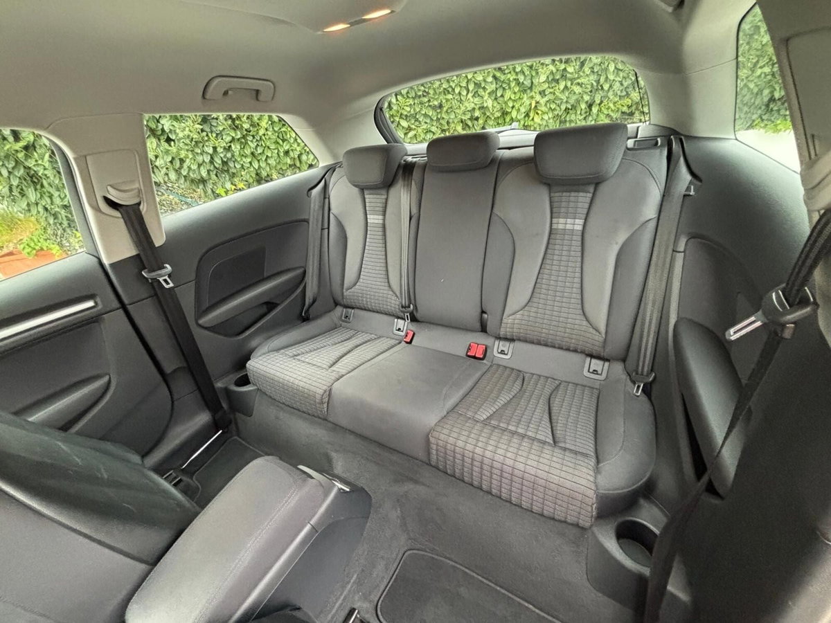 Audi A3 2.0 TDI Ambition (8)