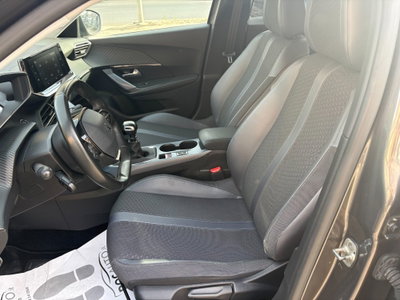 Peugeot 2008 BlueHDi 100 S&S Allure (12)
