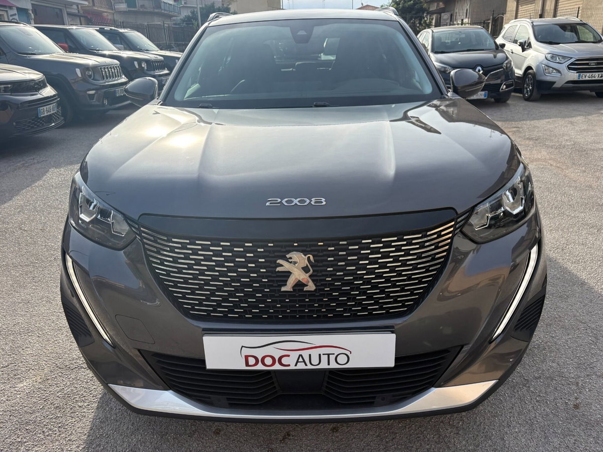 Peugeot 2008 BlueHDi 100 S&S Allure (2)