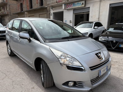 Peugeot 5008 1.6 HDi 112CV Premium usata