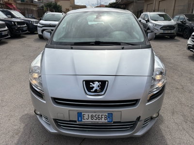 Peugeot 5008 1.6 HDi 112CV Premium (2)