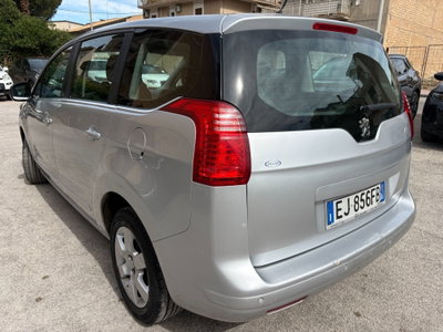 Peugeot 5008 1.6 HDi 112CV Premium (4)
