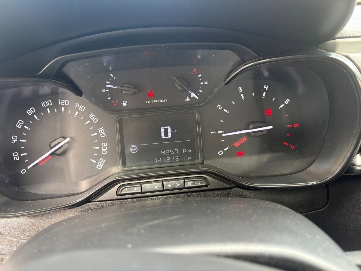 Citroen C3 BlueHDi 100 S&S Feel (13)