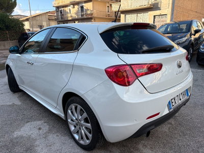 Alfa Romeo Giulietta 2.0 JTDm Super 175cv tct (4)