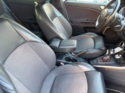 Alfa Romeo Giulietta 2.0 JTDm Super 175cv tct (8)