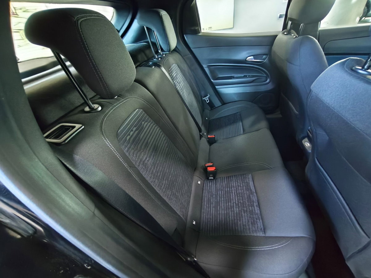 Alfa Romeo Junior 1.2 ibrida 145cv edct6 (15)