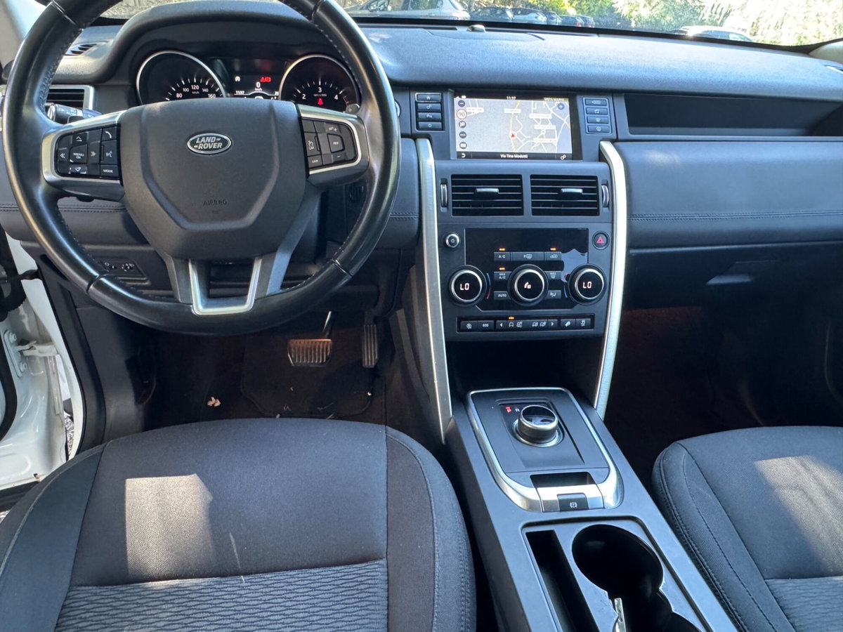 Land Rover Discovery Sport 2.0 TD4 150 CV HSE Luxury (16)