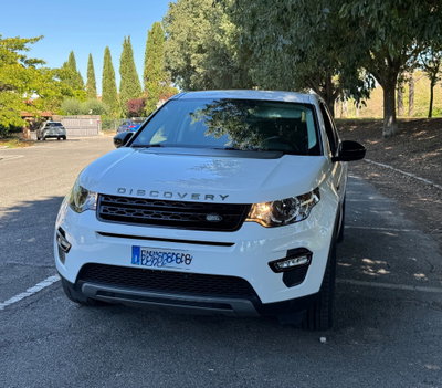 Land Rover Discovery Sport 2.0 TD4 150 CV HSE Luxury (2)