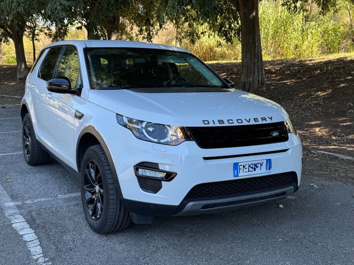 Land Rover Discovery Sport 2.0 TD4 150 CV HSE Luxury (4)