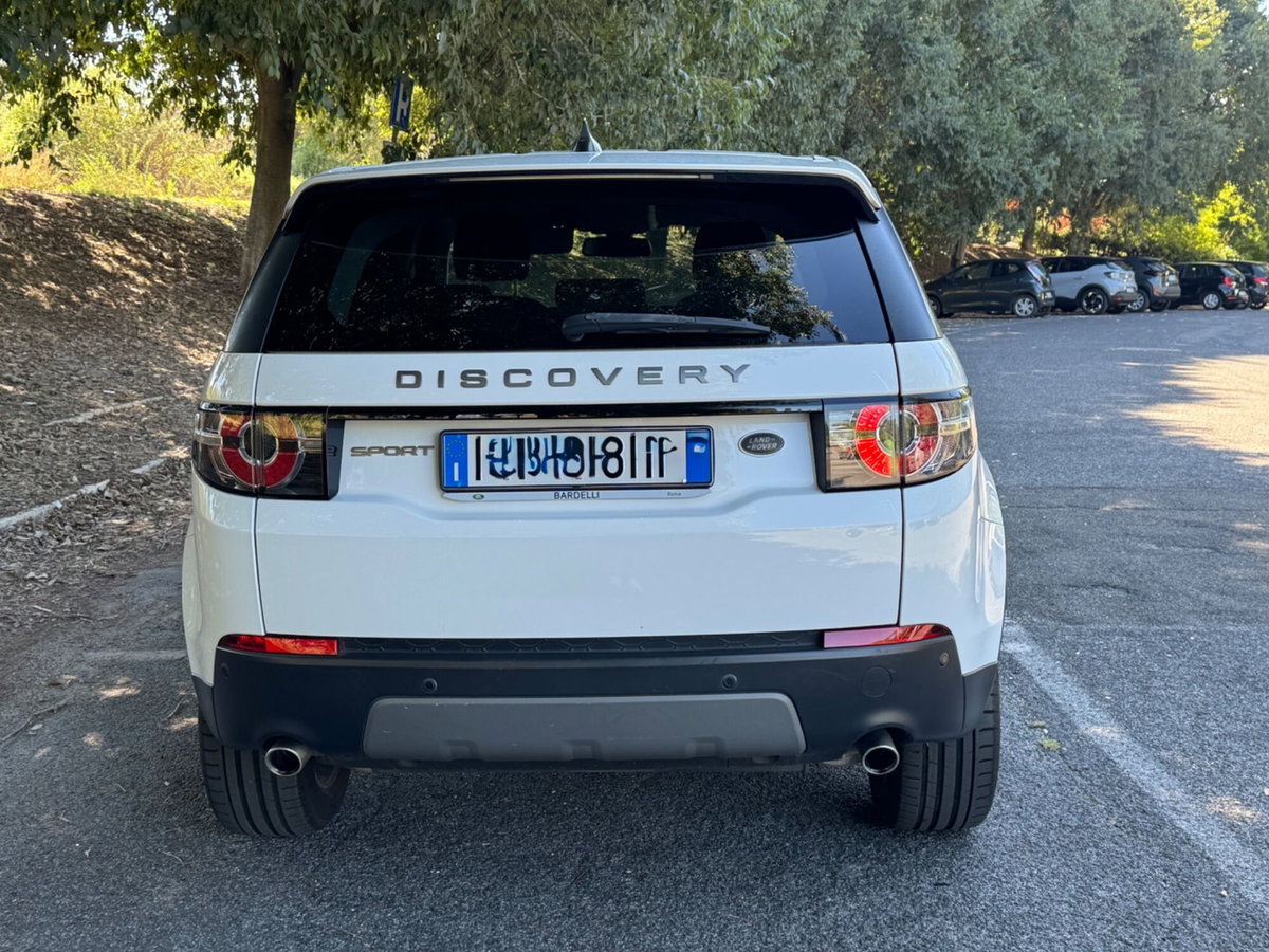 Land Rover Discovery Sport 2.0 TD4 150 CV HSE Luxury (7)