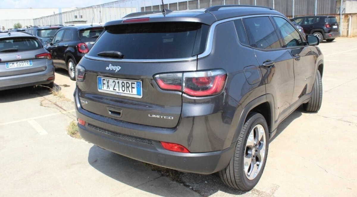 Jeep Compass 2.0 Multijet II aut. 4WD Limited (3)