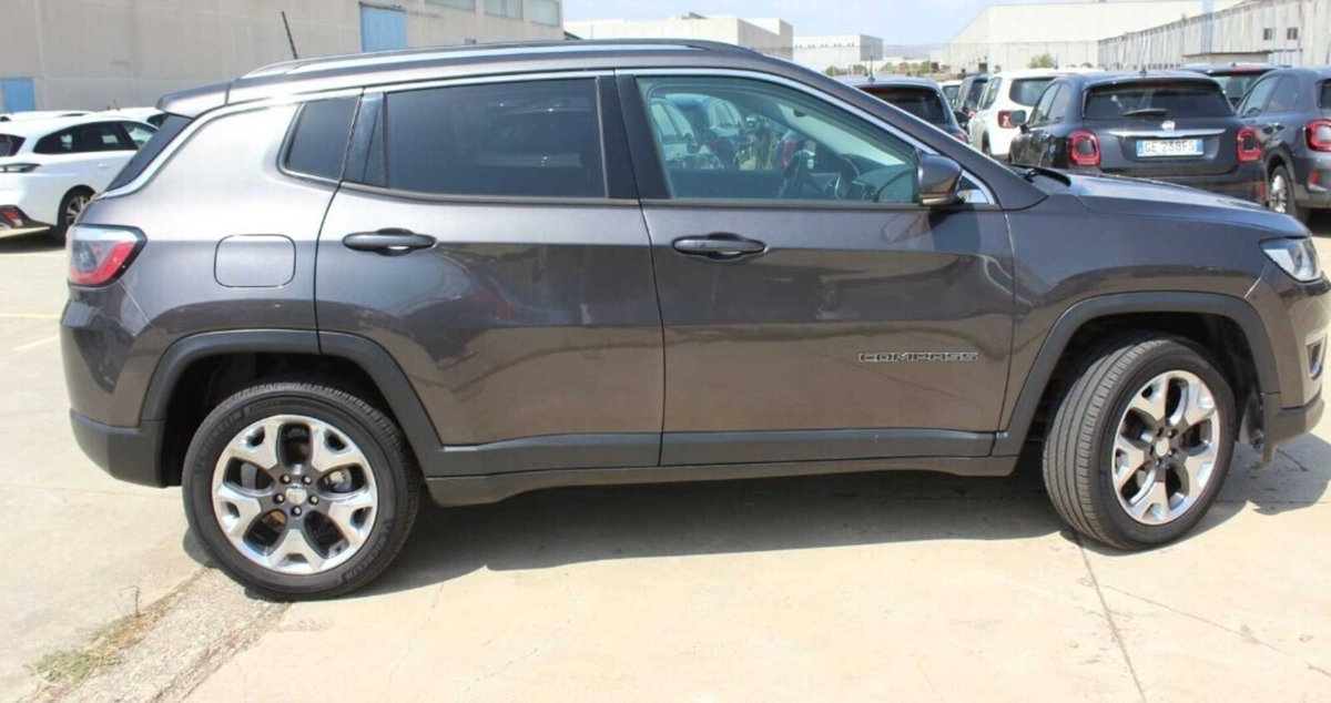 Jeep Compass 2.0 Multijet II aut. 4WD Limited (8)