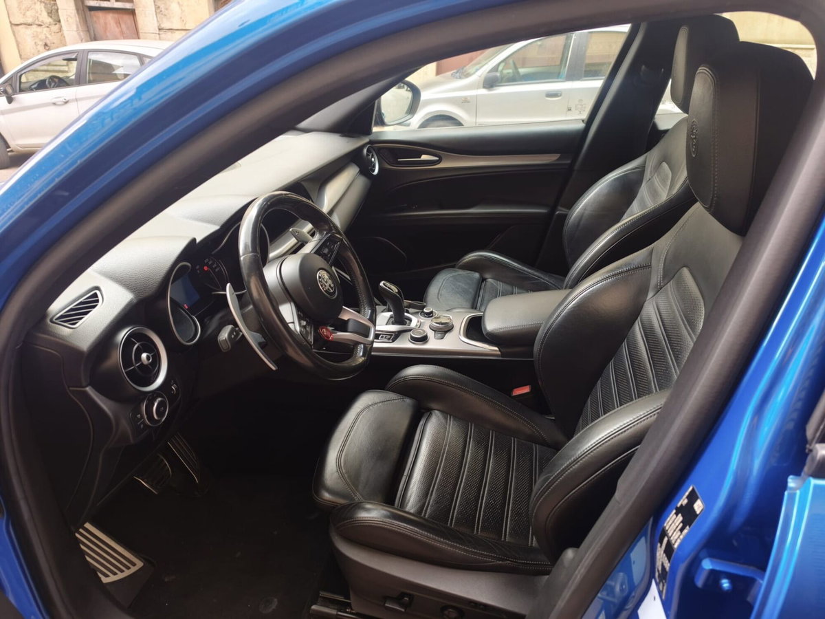 Alfa Romeo Stelvio Stelvio 2.2 Turbodiesel 210 CV AT8 Q4 Veloce (11)