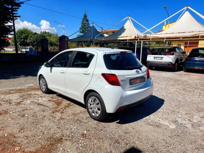 Toyota Yaris 1.D-4D 5 porte Cool (10)