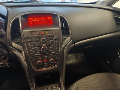 Opel Astra 1.7 CDTI 125CV 5 porte Cosmo (9)