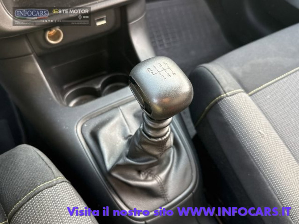 Citroen C3 BlueHDi 100 S&S Feel (16)