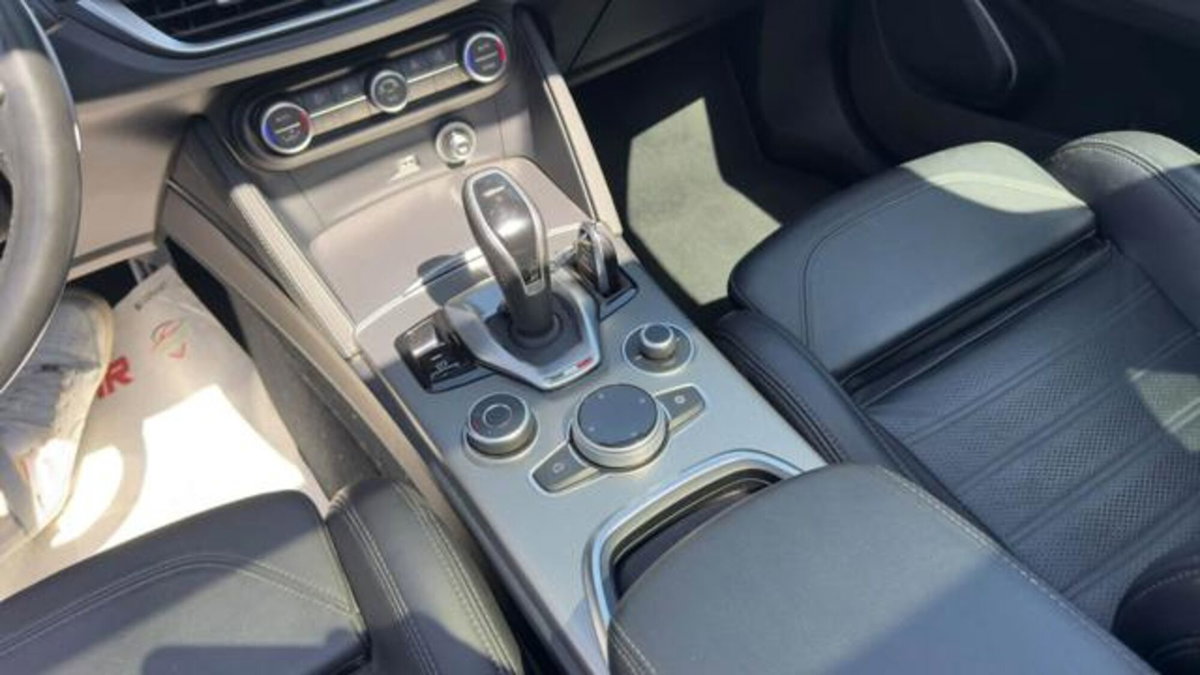 Alfa Romeo Stelvio Stelvio 2.2 Turbodiesel 210 CV AT8 Q4 Veloce (17)