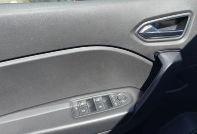 Renault Captur TCe 100 CV GPL FAP Zen (16)