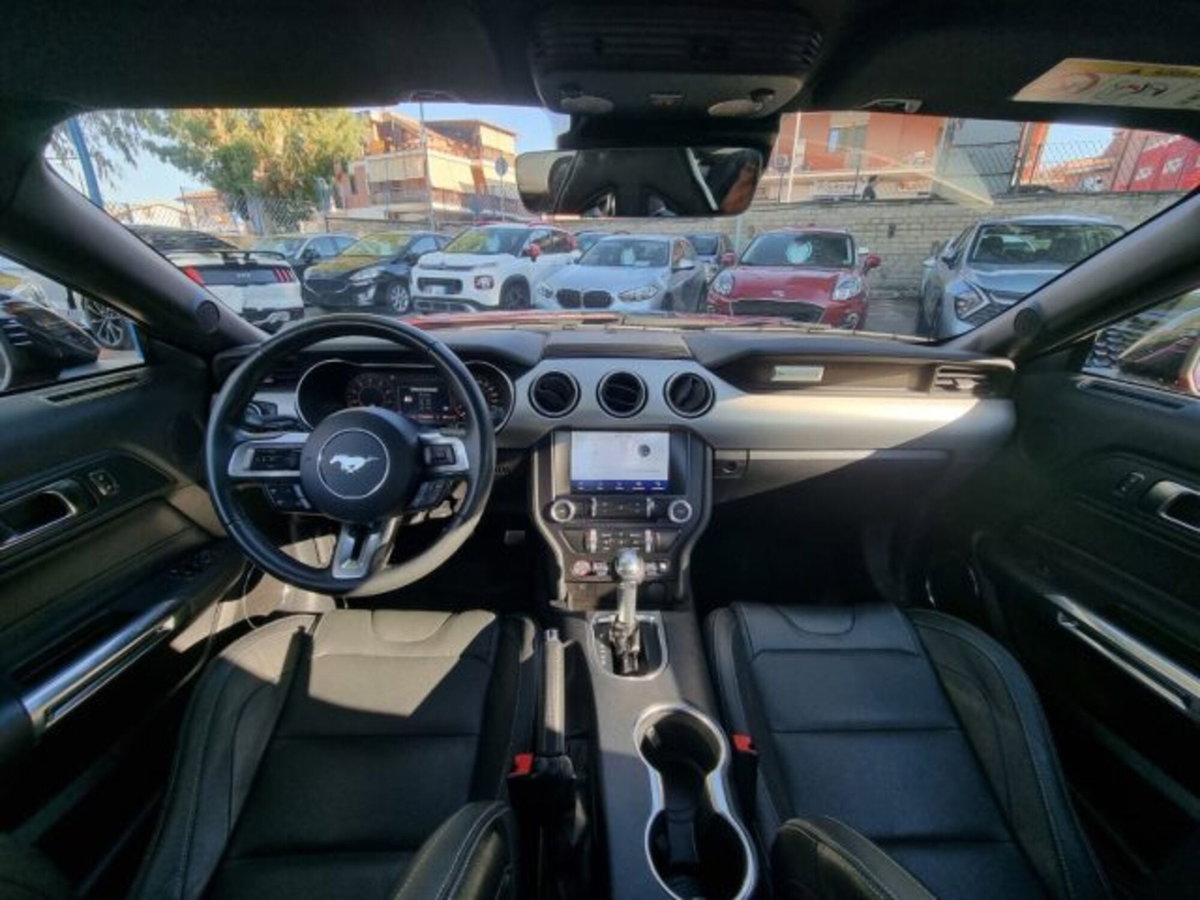 Ford Mustang Coupé Fastback 5.0 V8 aut. GT (12)