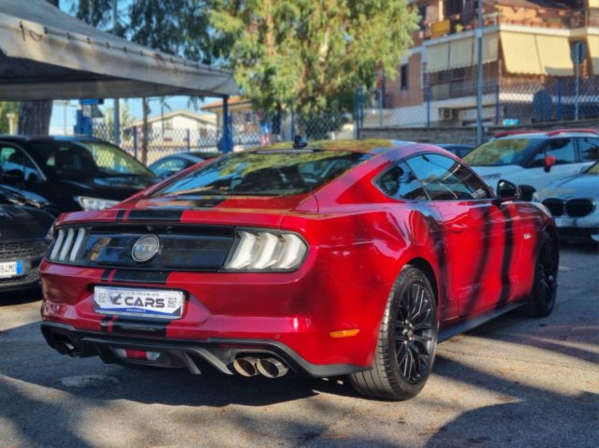Ford Mustang Coupé Fastback 5.0 V8 aut. GT (4)