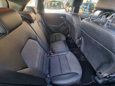 Mercedes-Benz Classe B 180 d Sport (16)