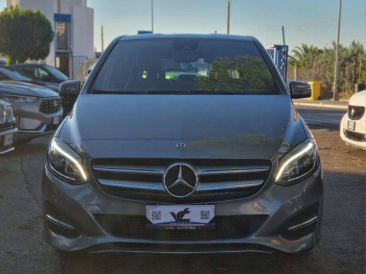 Mercedes-Benz Classe B 180 d Sport (2)