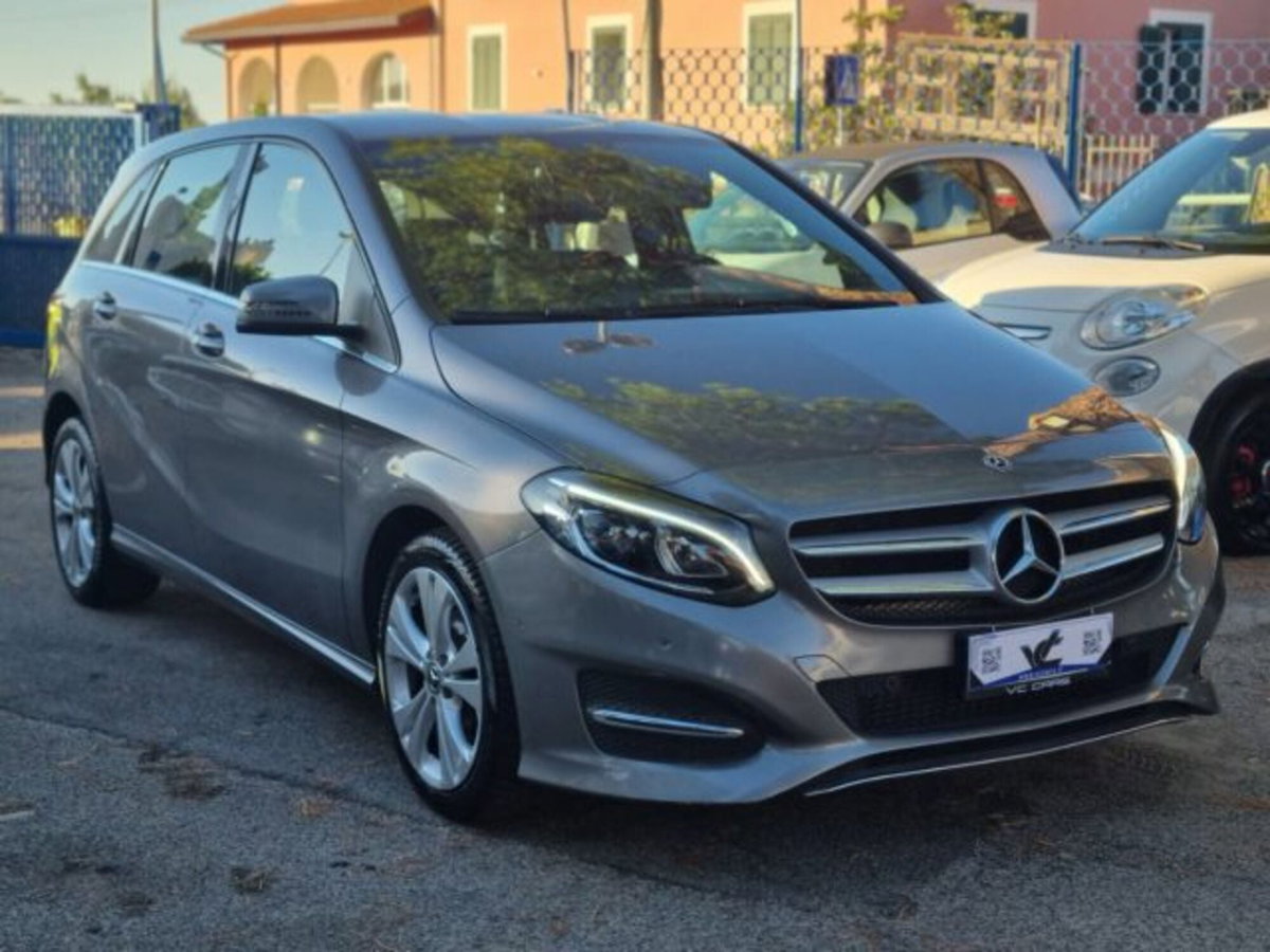 Mercedes-Benz Classe B 180 d Sport (3)